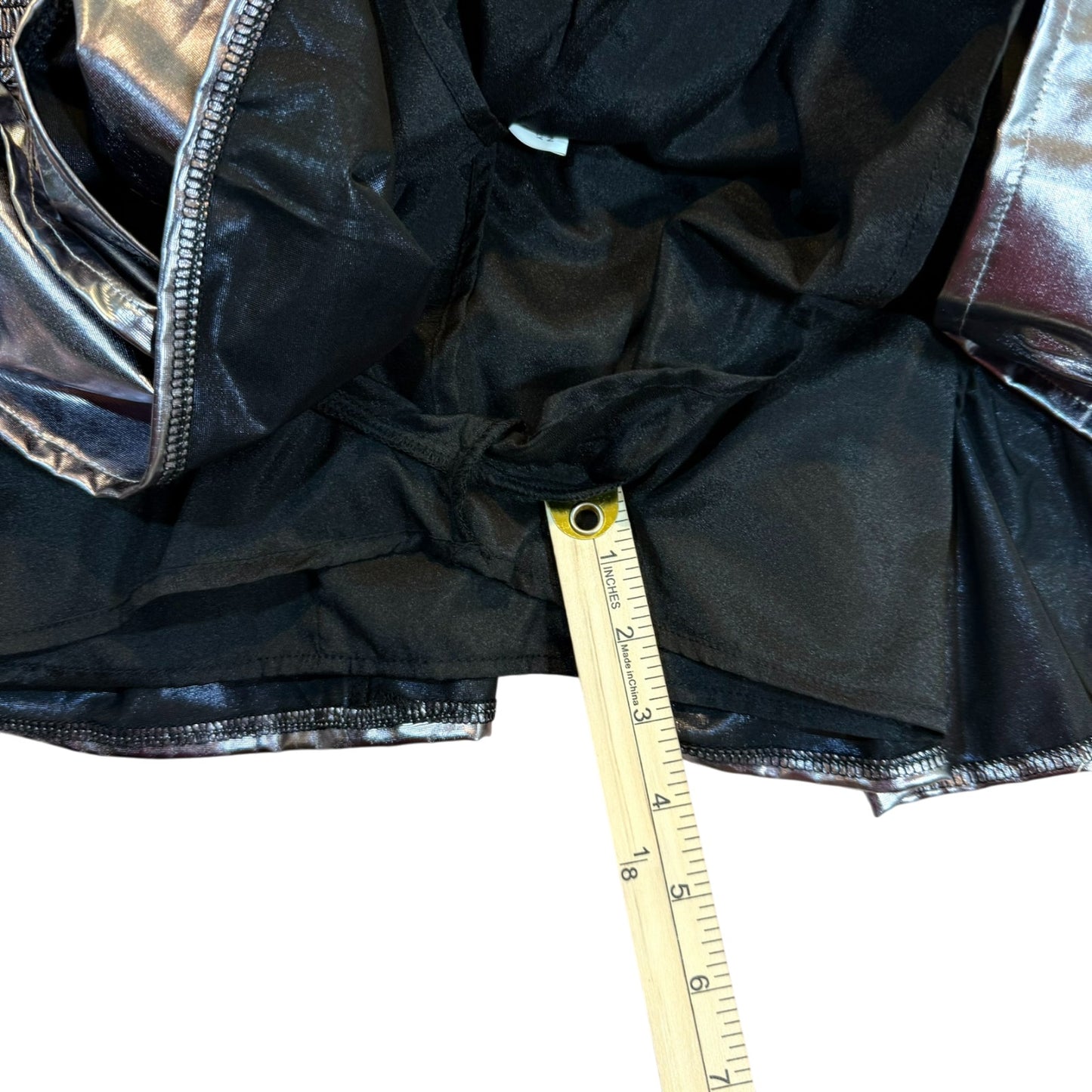 Queen Of Sparkles Women’s Size Medium Black Metallic Tiered Ruffle Skirt NWT