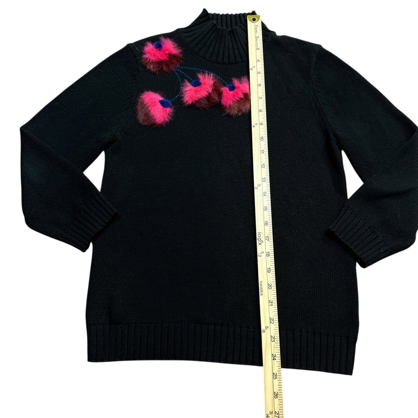 Carlisle New York Women’s Small Sweater Black Pink Pom Pom Wool Knit Turtleneck