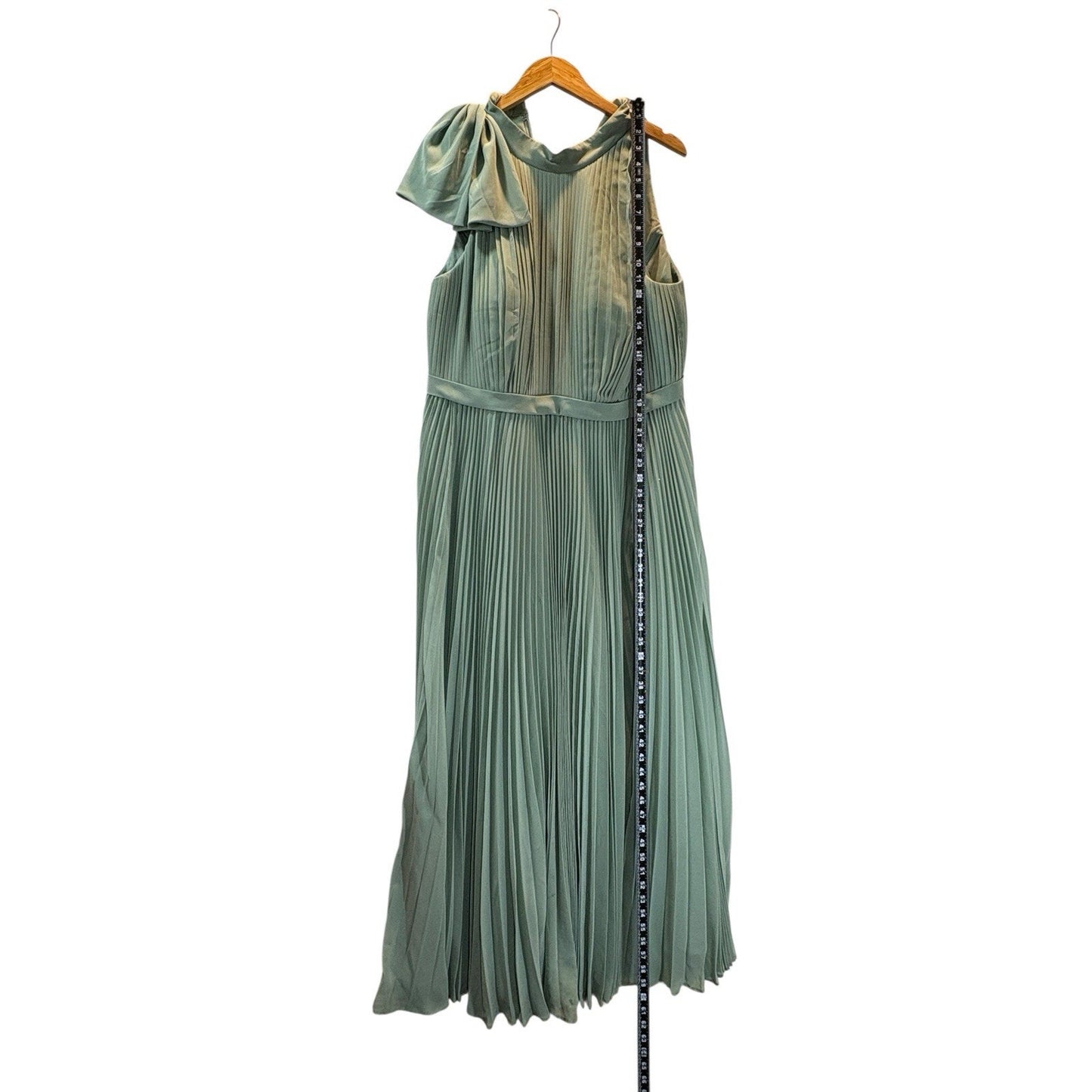 Azazie Women’s A18 Dusty Sage Halter Pleated Chiffon Gown Bridesmaid Dress