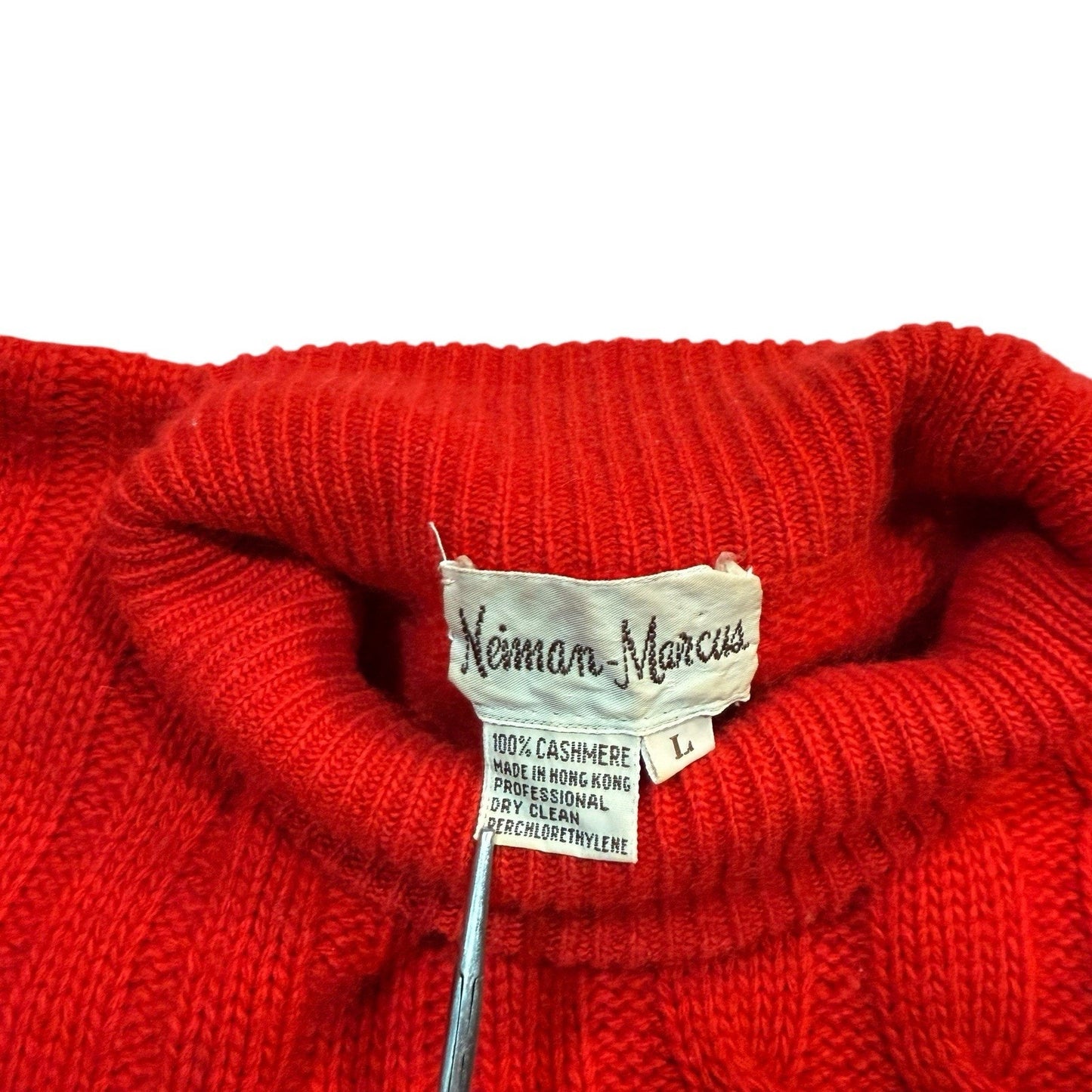 VTG Neiman Marcus Women’s Red 100% Cashmere Cable Knit Sweater Size L