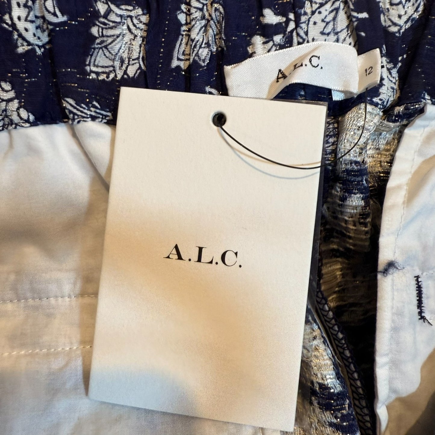 NEW A.L.C Women's Size 12 Blue Casual Comfort Floral Printed Shorts Elastic Waist