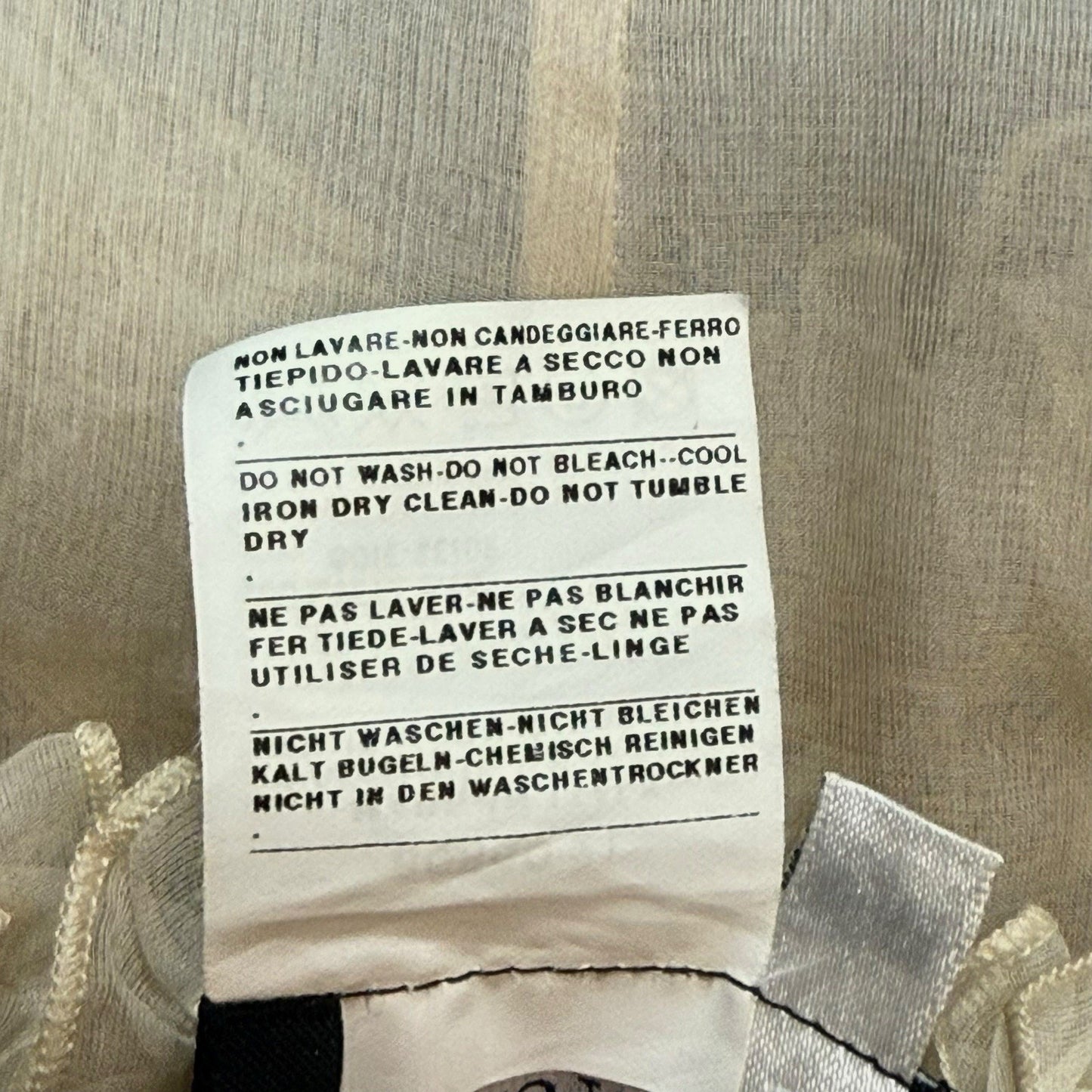 Giorgio Armani Women’s Size 42 Cream Ruffle Sheer Short Sleeve Blouse Top