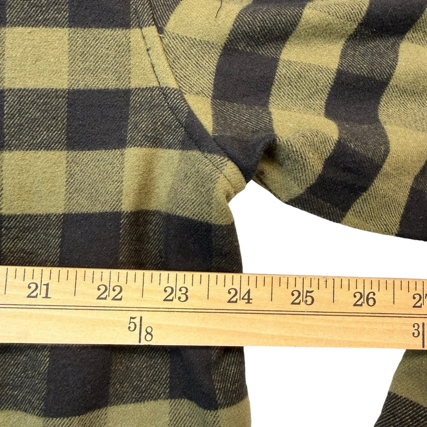 Drake Waterfowl Men’s Flannel Shirt Medium NWT Plaid Long Sleeve Green & Black Button Down