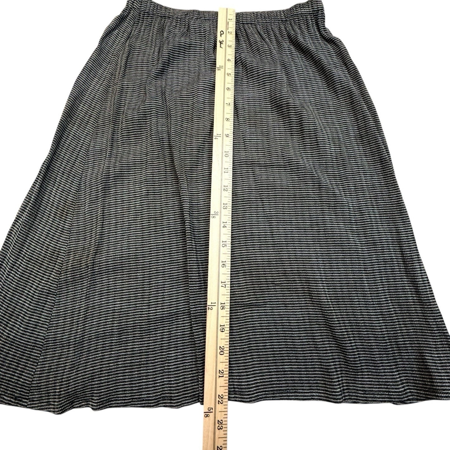 VINTAGE Eileen Fisher Green Textured Midi Skirt Women's Small