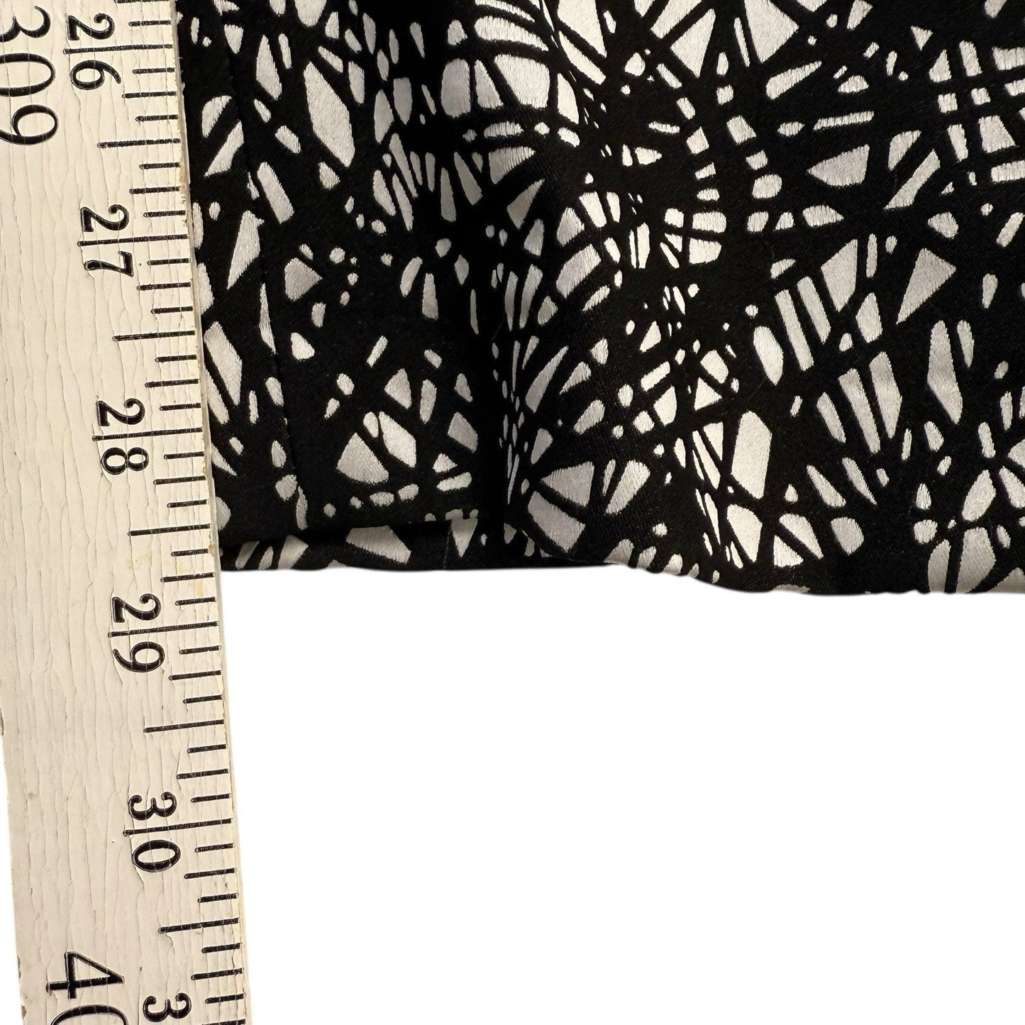 VTG Doncaster Collection Printed Dress Pants Women’s Sz 2 Stretch Black White