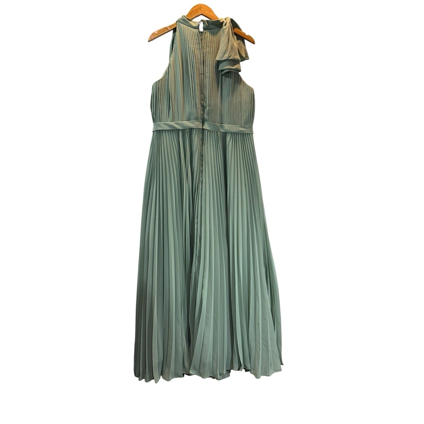 Azazie Women’s A18 Dusty Sage Halter Pleated Chiffon Gown Bridesmaid Dress