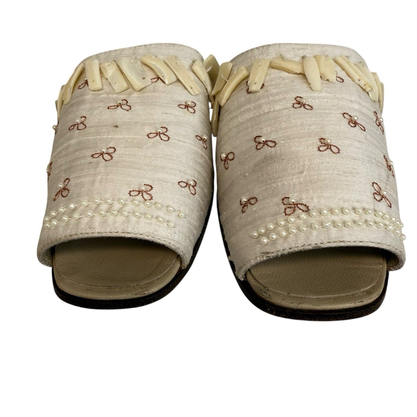HENRY BEGUELIN Handcrafted Ivory Silk Embroidered Shoes Women’s EU 36.5 (US 6.5)