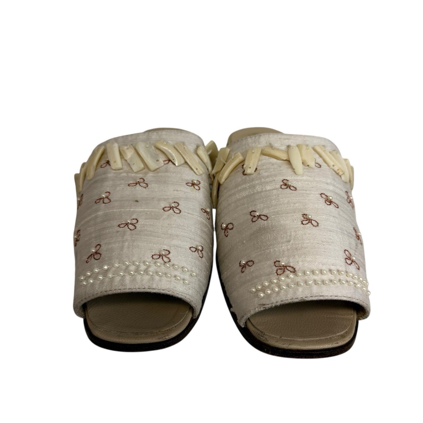 HENRY BEGUELIN Handcrafted Ivory Silk Embroidered Shoes Women’s EU 36.5 (US 6.5)