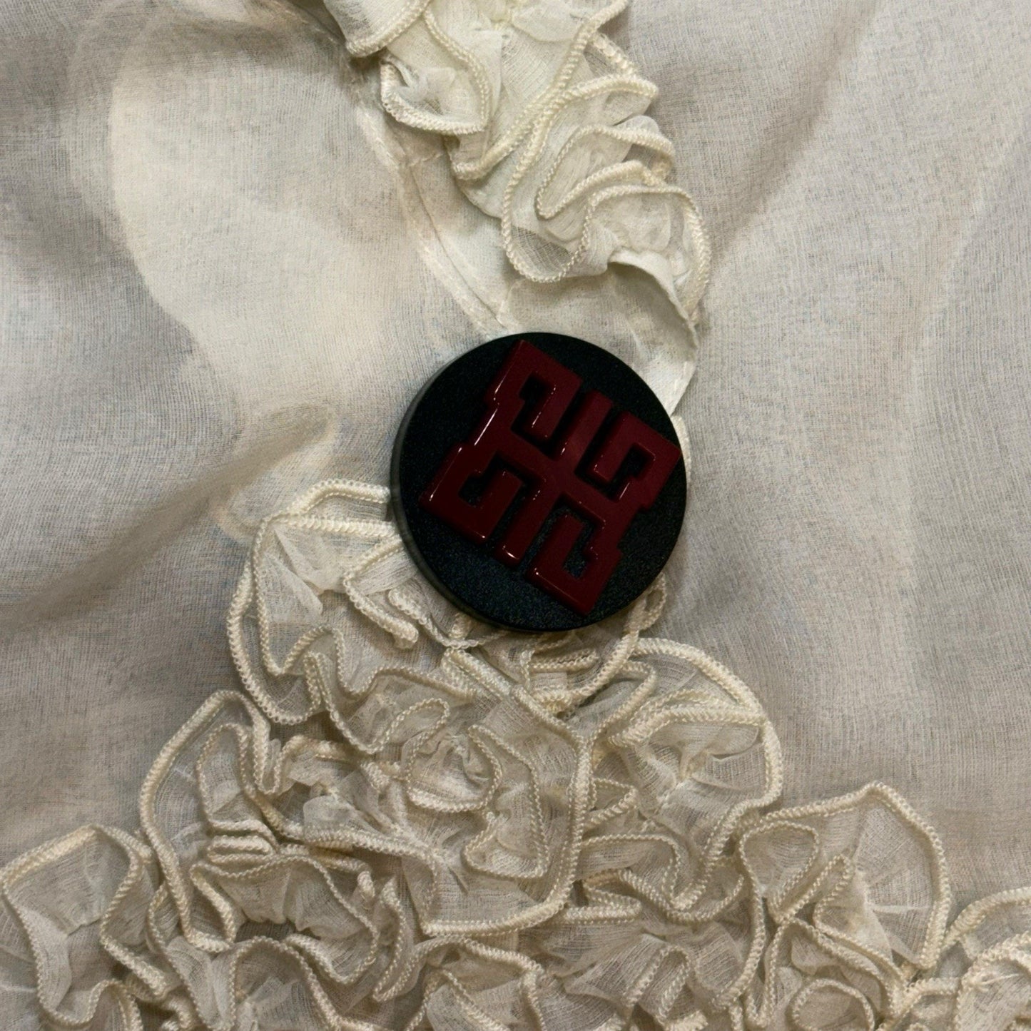 Giorgio Armani Women’s Size 42 Cream Ruffle Sheer Short Sleeve Blouse Top