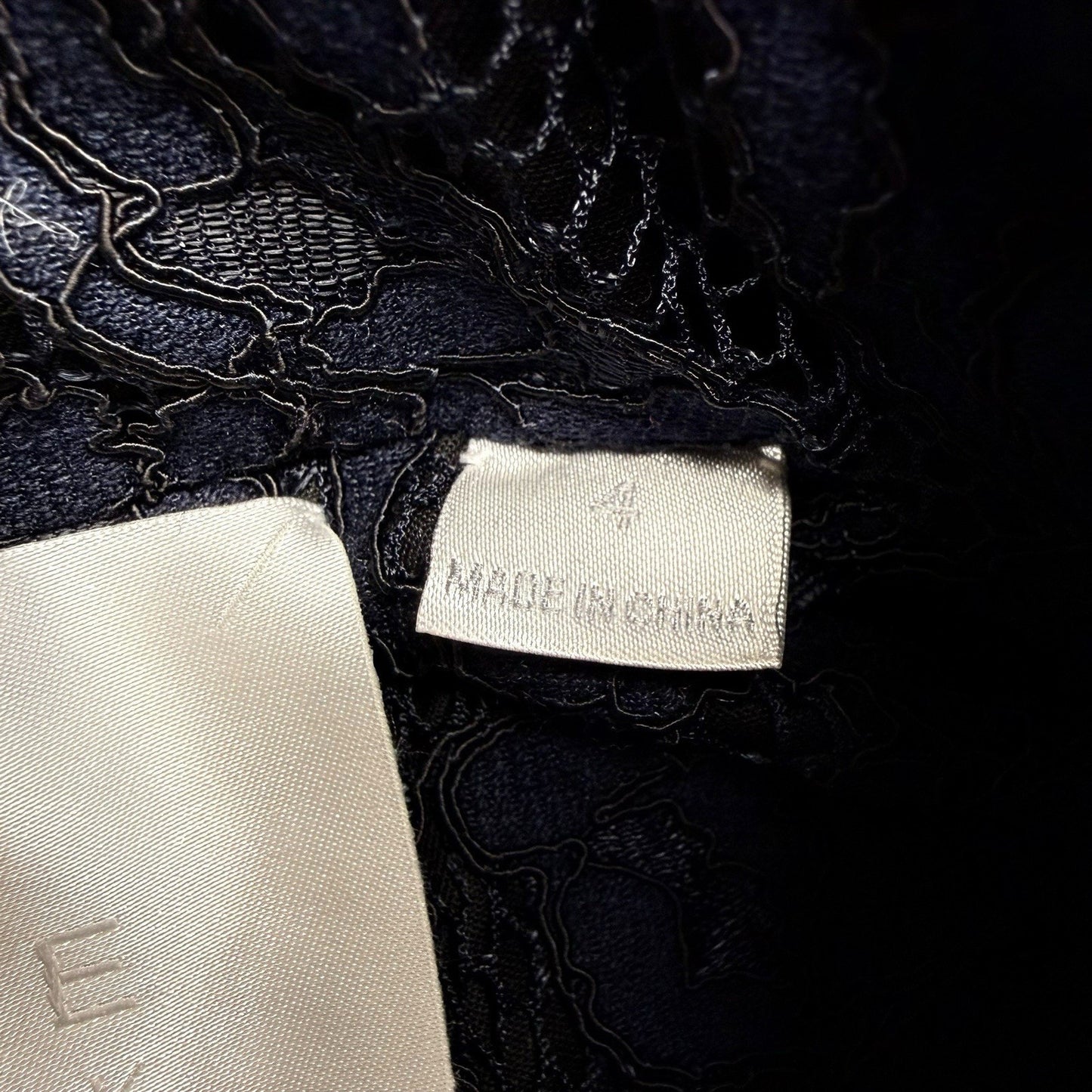 Carlisle New York Navy Lace Trench Coats Women's Size 4 Belted Long
