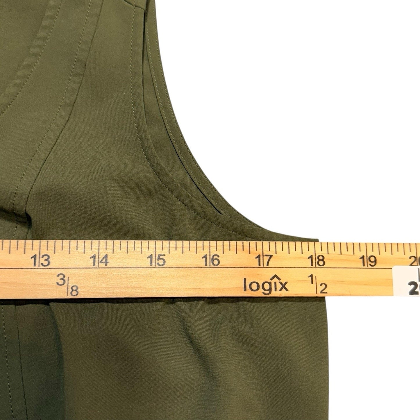 Arc'teryx Women’s Dress Size M Olive Green Lightweight Active Travel Performance