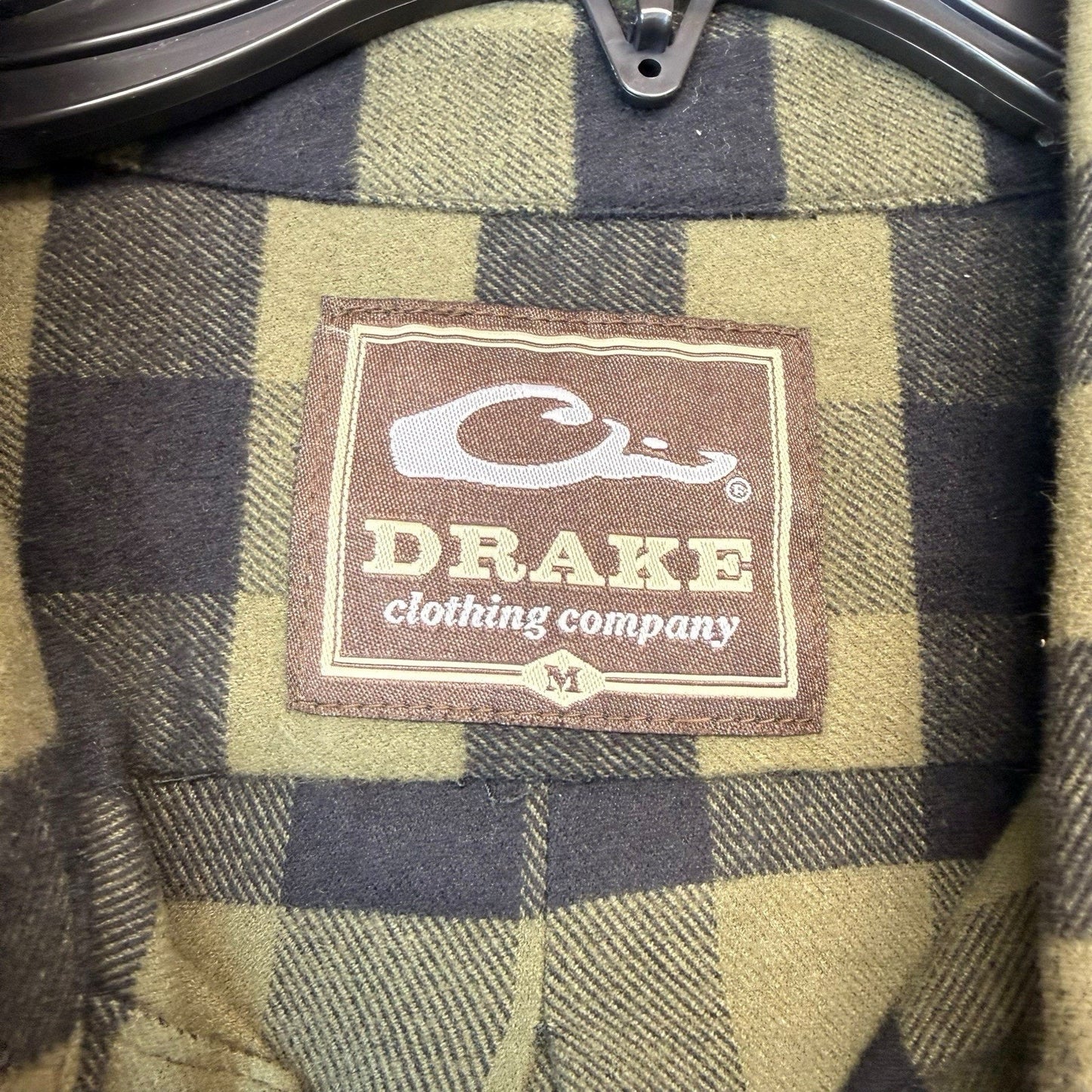 Drake Waterfowl Men’s Flannel Shirt Medium NWT Plaid Long Sleeve Green & Black Button Down