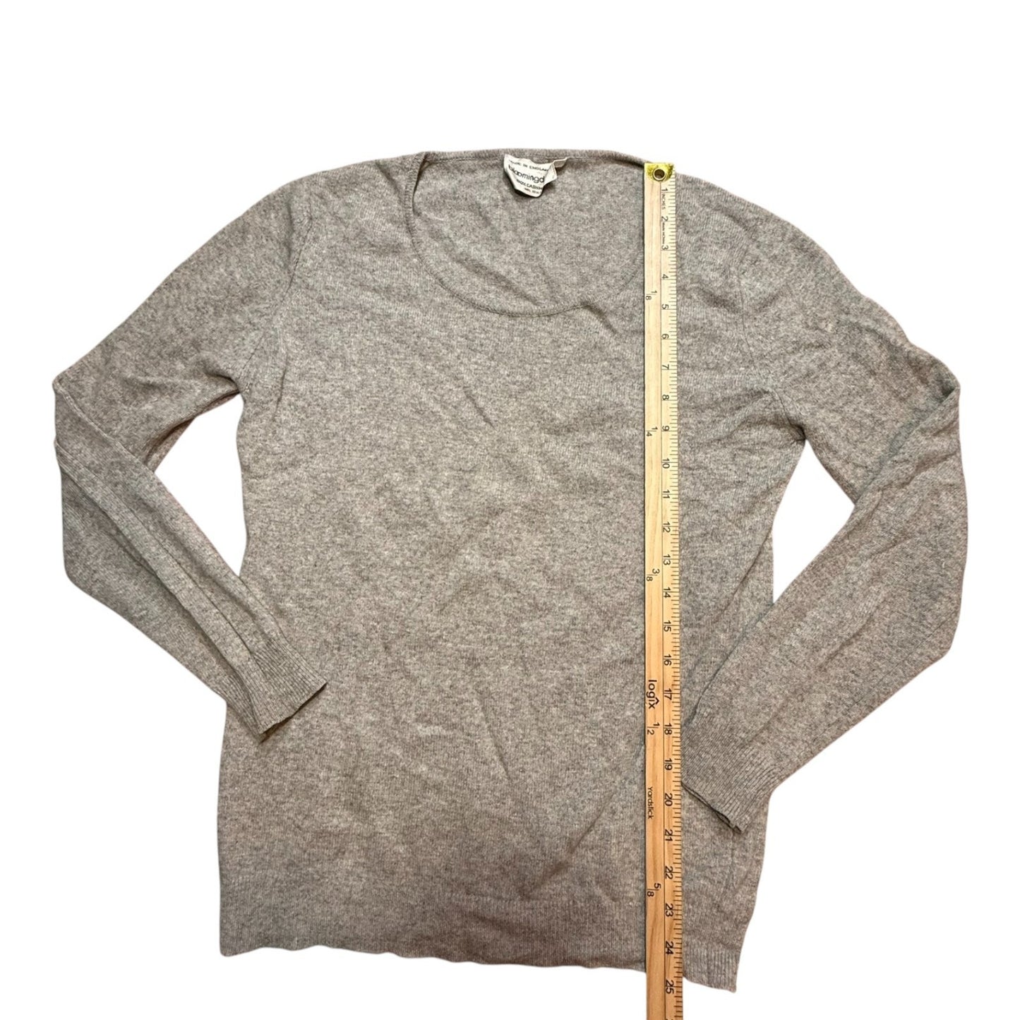 Women's Vintage Bloomingdale’s 100% Cashmere Sweater Made in England Gray Classic