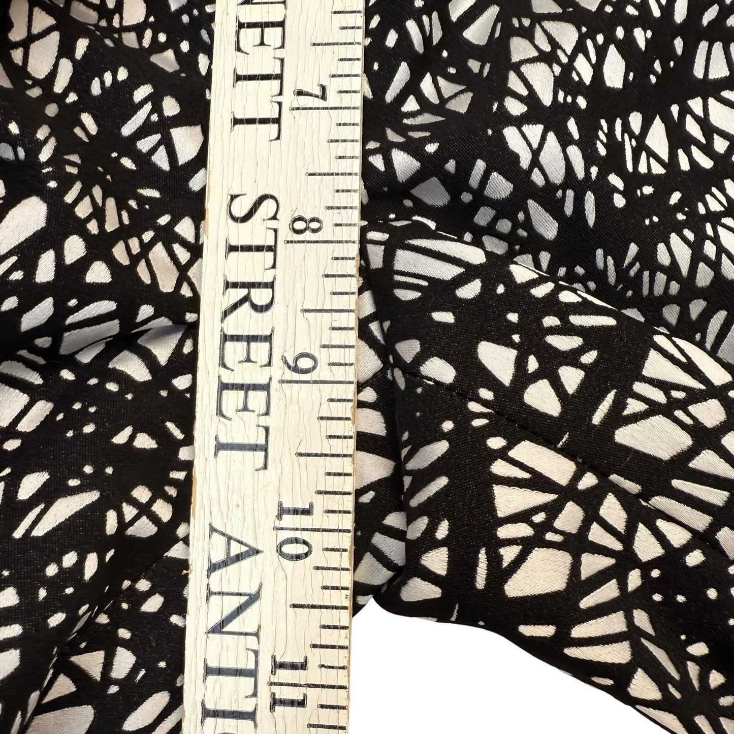 VTG Doncaster Collection Printed Dress Pants Women’s Sz 2 Stretch Black White