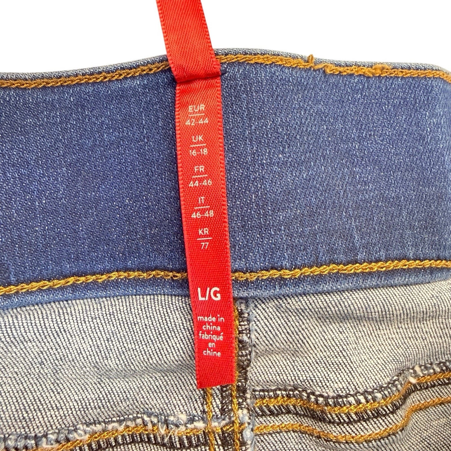 SPANX Pull On Skinny Jeans Blue Stretch Shaping Size Large NWT Women's