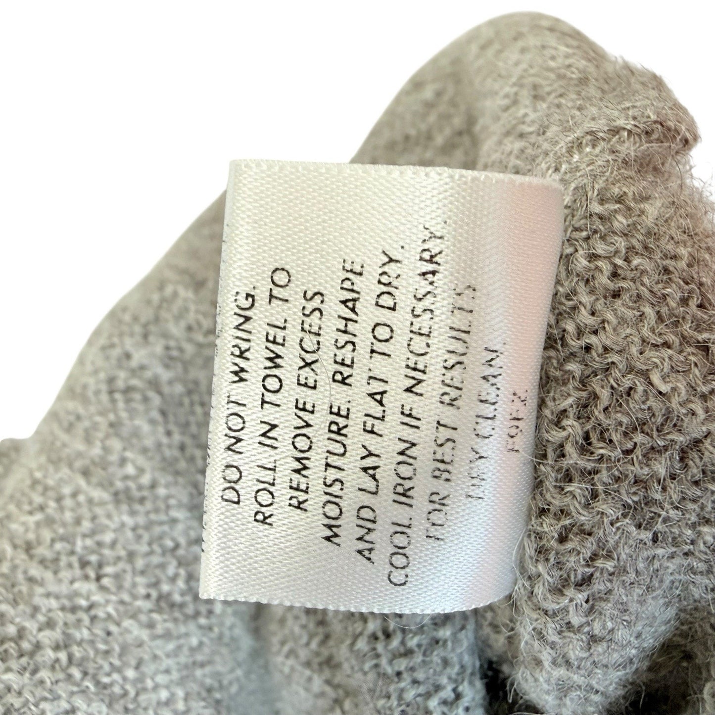 Eileen Fisher 100% Alpaca Gray Sleeveless Sweater Top Women's Size S Knit