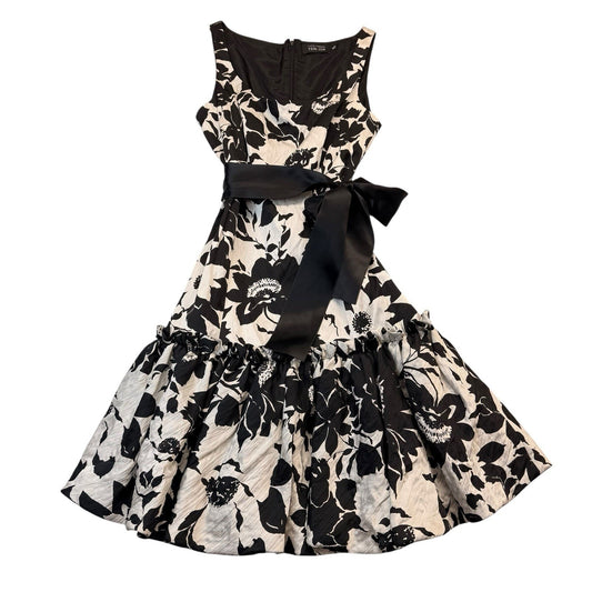 Teri Jon Black Cream Floral Cocktail Dress 4 Silk Blend Fit Flare Party Women's