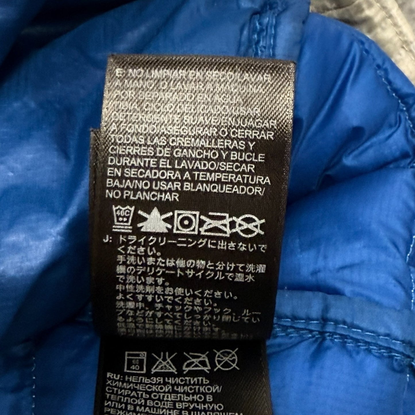 The North Face Men’s Large Gray Lightweight Quilted Puffer Jacket
