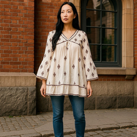 NEW Free People Women's Size XS Long Sleeve Boho-Inspired V-Neck Blouse 100% Rayon