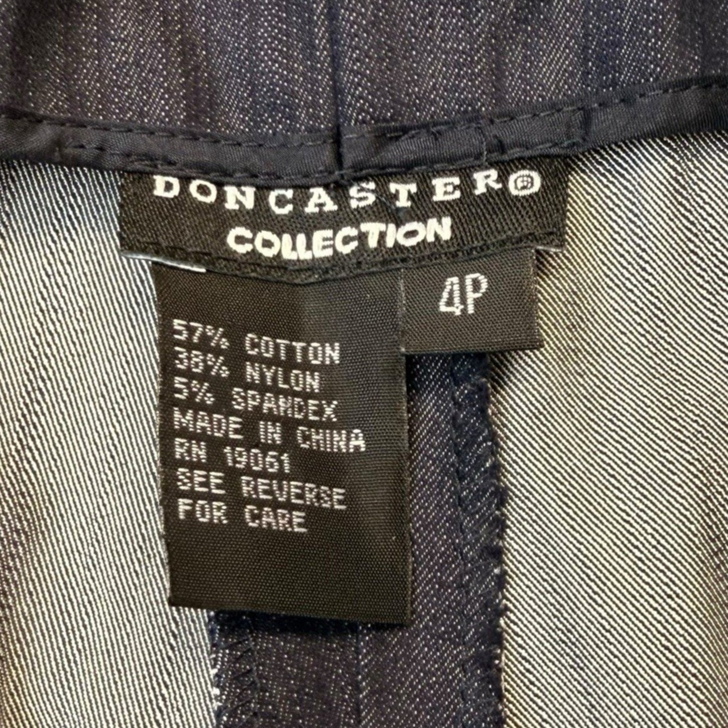 Vintage Doncaster Collection Denim Pants Women’s 4P Petite Stretch Dark Wash