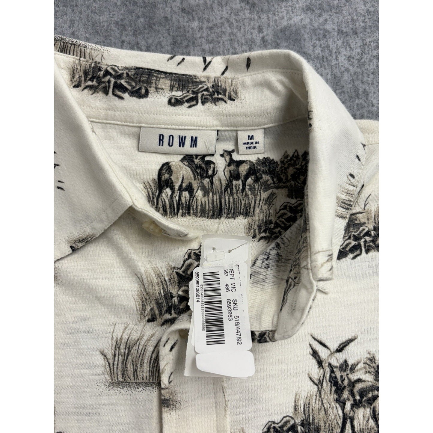 ROWM Lodge Collection Button Down Shirt Men's Medium Deer Fox Bear NWT Cotton
