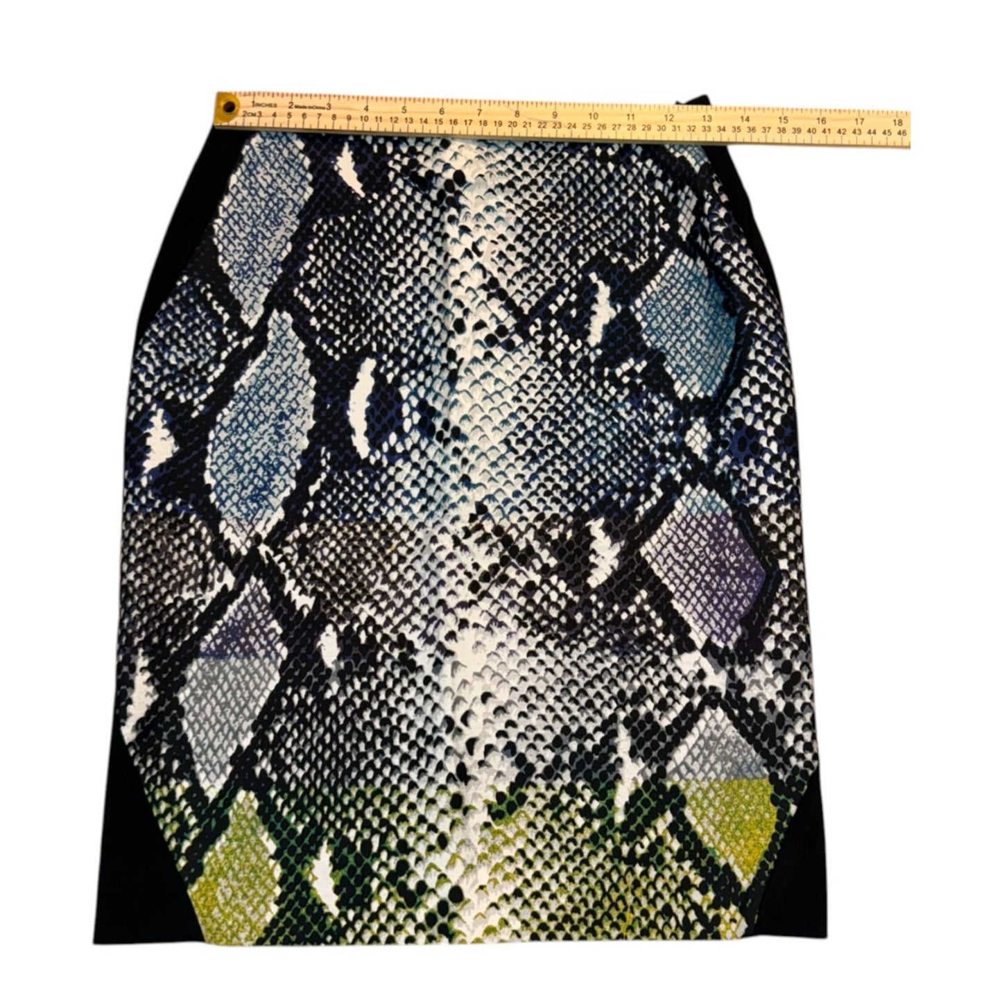 Diane Von Furstenberg Women's Sz 2 Snake Skin Pattern Straight Pencil Skirt NEW
